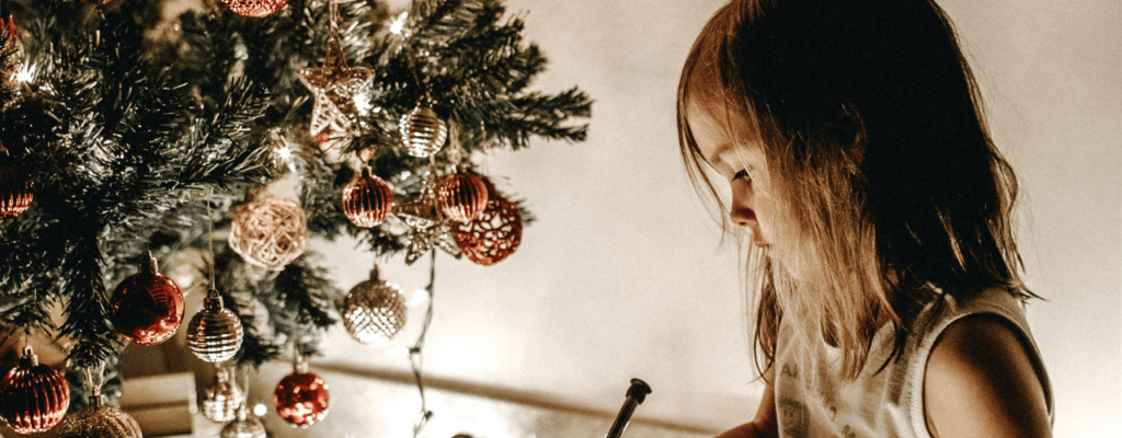 Creating-Mindful-and-Meaningful-Christmas-Celebrations-WP